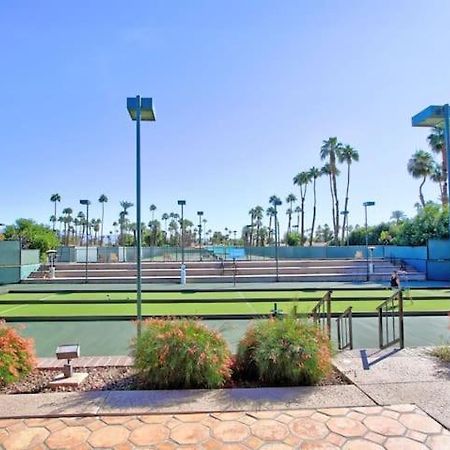 Private Country Club Condo On Awesome Golf Course! 棕榈荒漠 外观 照片